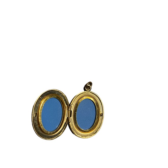 Sold Do NOTpurchase Vintage pendant photo locket very good condition, no chains - Picture 2 of 4